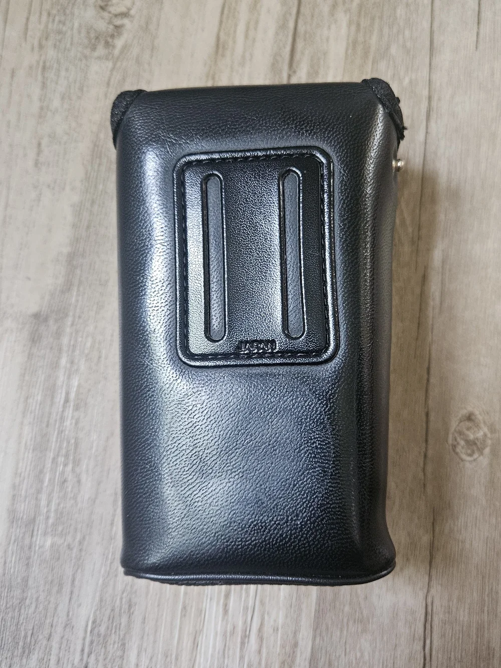Yashica T3 Carl Zeiss Tessar 2.8/35  35mm Black Film Camera With Case Working